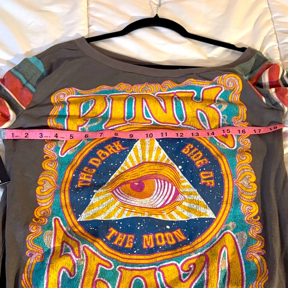 Pink Floyd Women’s Upcycled Sweatshirt - Picture 8 of 8